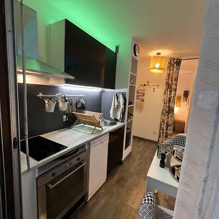 Azur, Acces Direct Plage, Piscine, Clim, Tennis, Parking Privatif Daire *