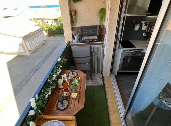 Azur, Acces Direct Plage, Piscine, Clim, Tennis, Parking Privatif *